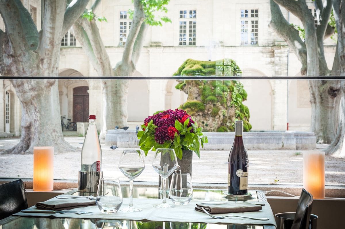 Restaurant La Table du Saint louis Cloitre Saint Louis Avignon Hotel 1 min